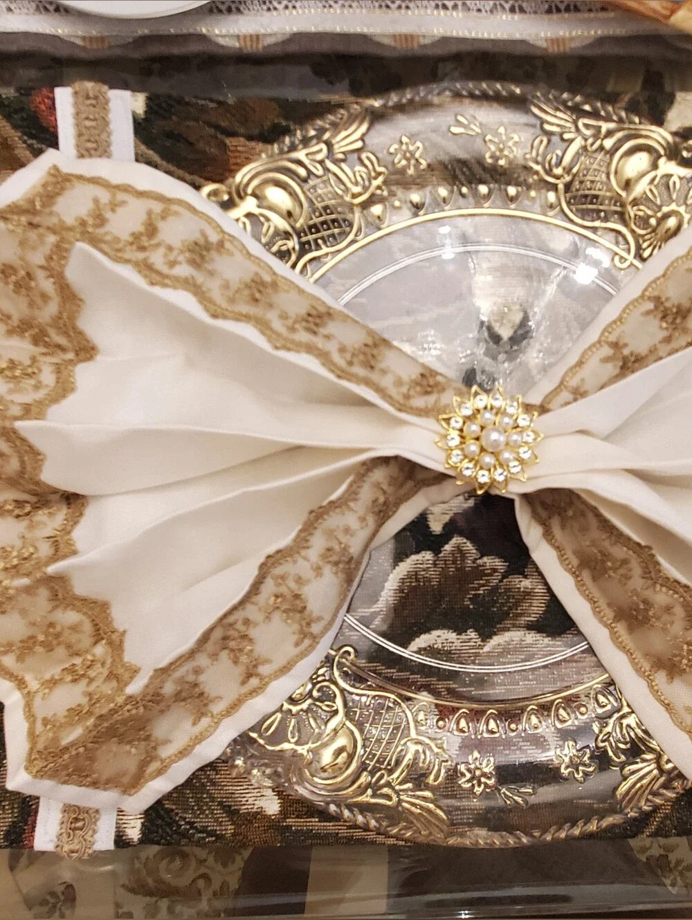 Elegant White and Gold Embroidered Napkin with Rhinestone Ring 6 Pcs